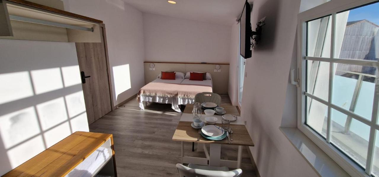 Estudios En Plaza Cabo Da Vila Centro Muxia Ngoại thất bức ảnh