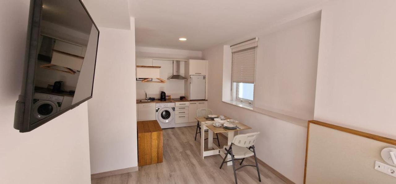 Estudios En Plaza Cabo Da Vila Centro Muxia Ngoại thất bức ảnh