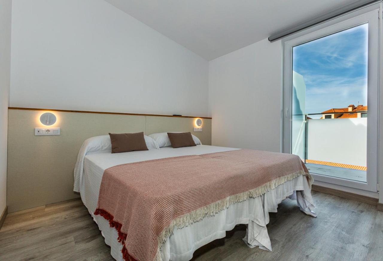 Estudios En Plaza Cabo Da Vila Centro Muxia Ngoại thất bức ảnh